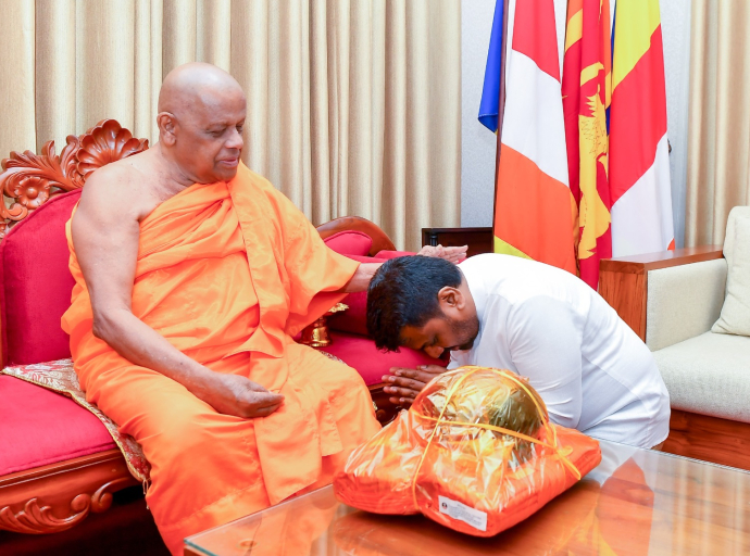 President Meets Asgiri Chief Prelate and Receives New Year Blessings